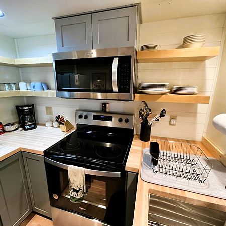 Newly Renovated & Furnished Condo, Only 3 Min To Sunday River! ベセル エクステリア 写真