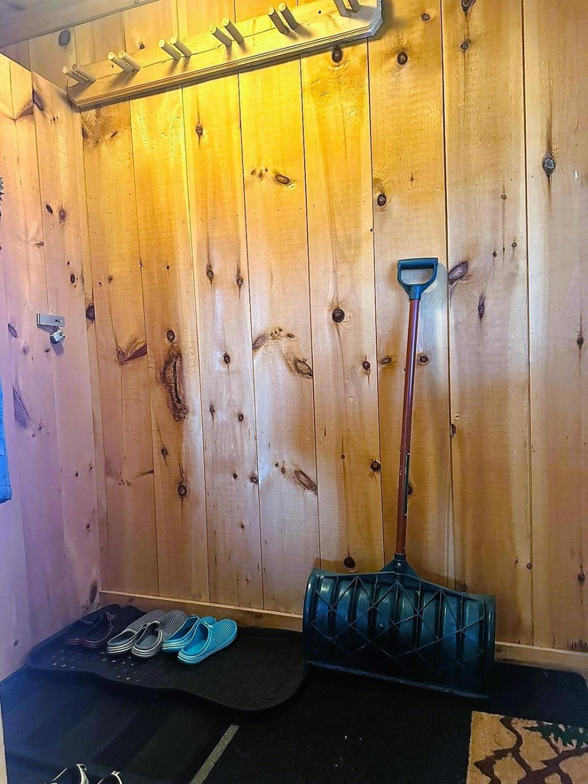 Newly Renovated & Furnished Condo, Only 3 Min To Sunday River! ベセル エクステリア 写真